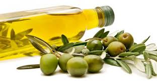 olio_in_bottiglia_e_olive olio_in_bottiglia_e_olive